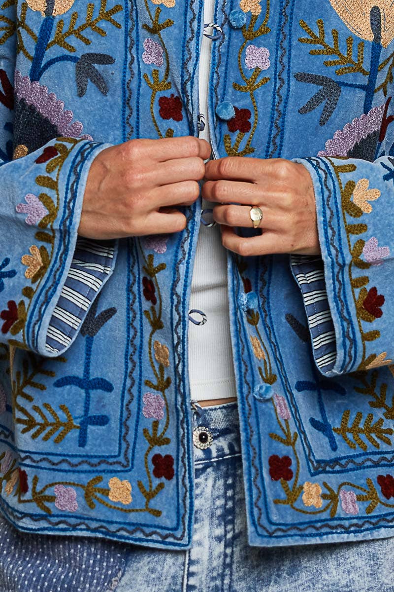 Embroidered Stand Collar & Contrast Trim Velvet Jacket