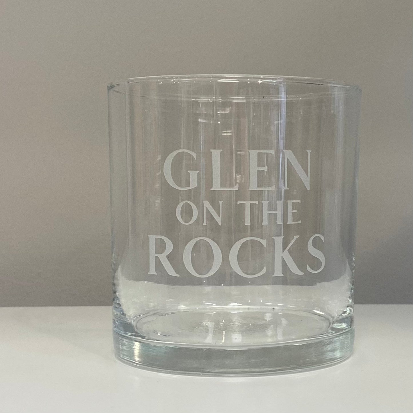 Glen on the Rocks