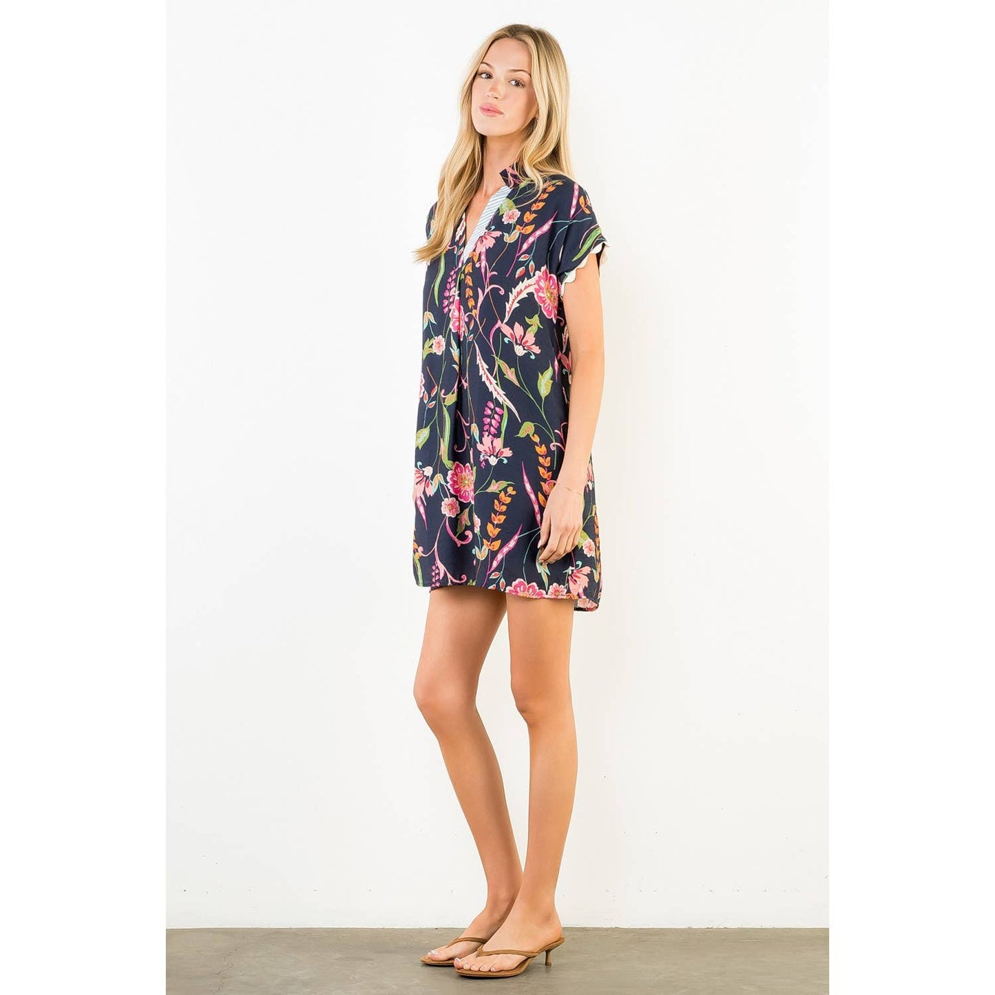 THML Short Sleeve Floral Pattern Dress