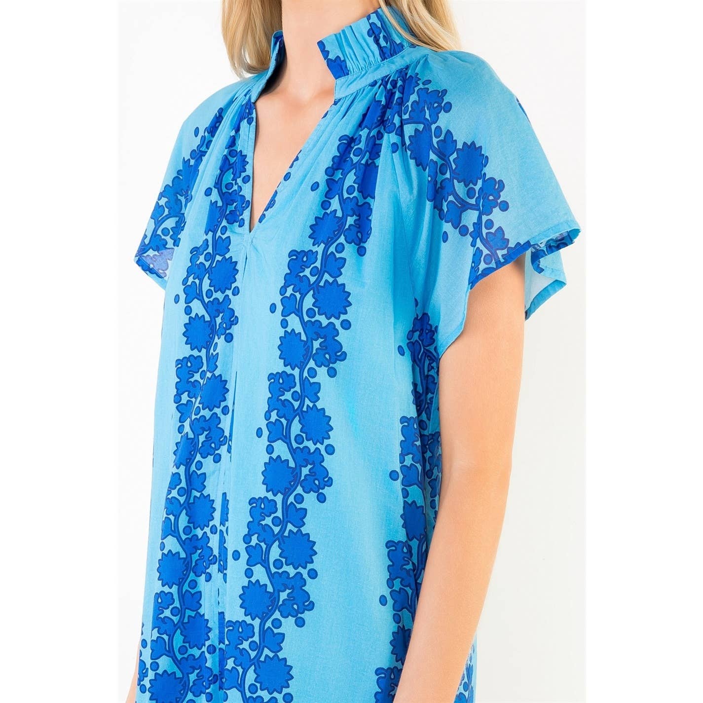 THML Short Sleeve Floral Pattern V-Neck Dress