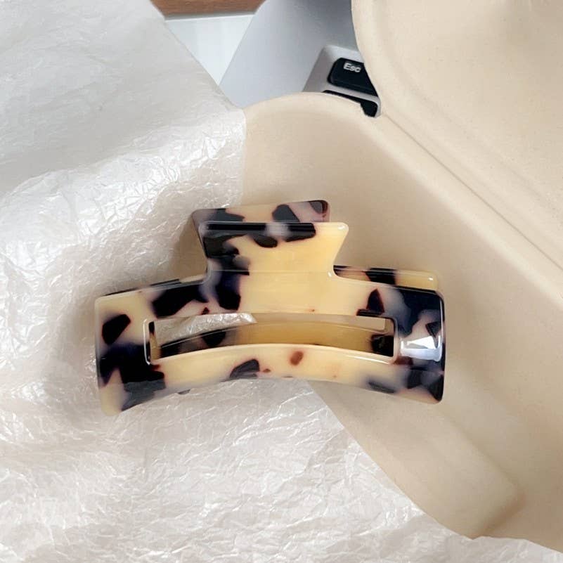 Tortoise Hair Claw Clip