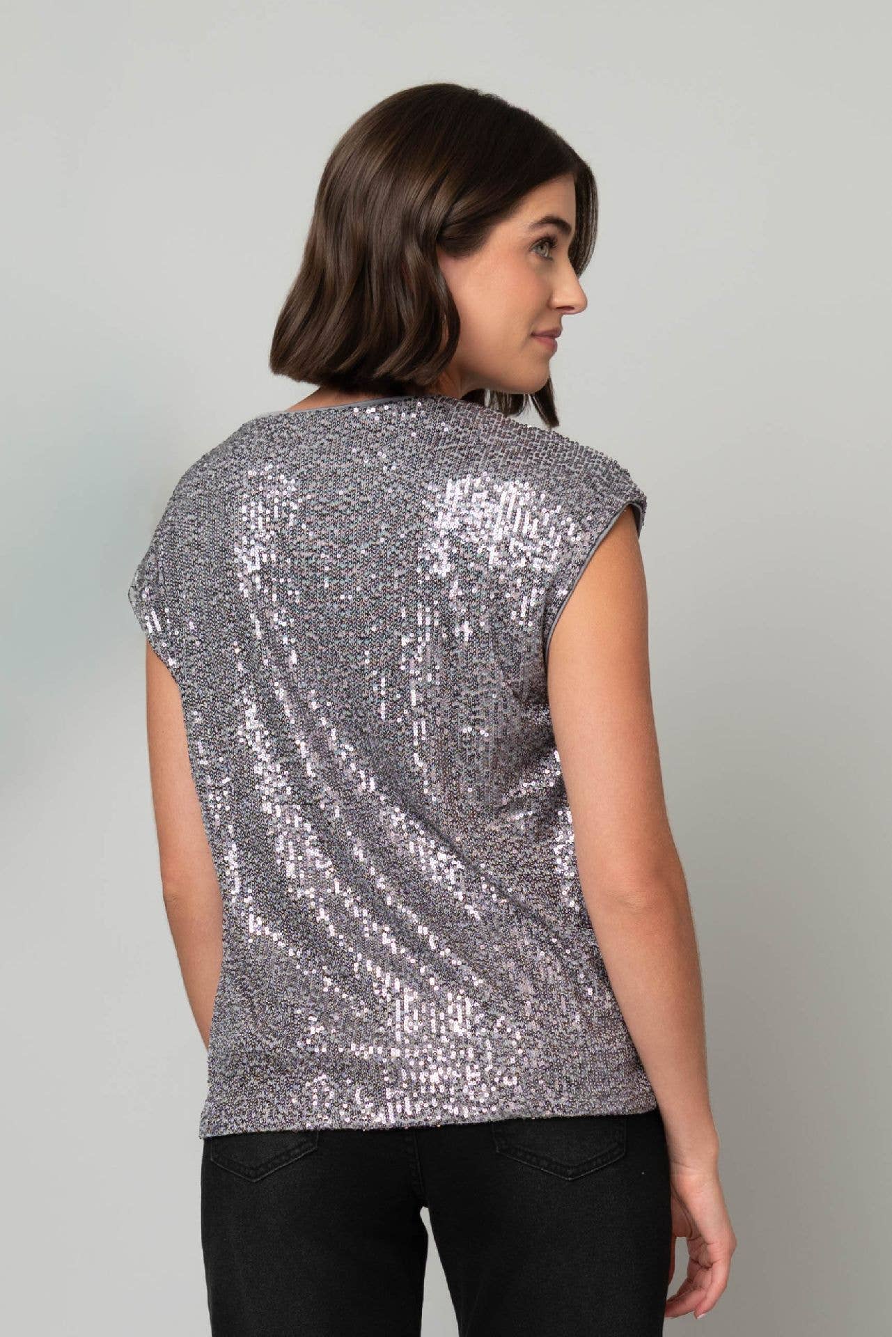 V-Neck Shimmer Tee