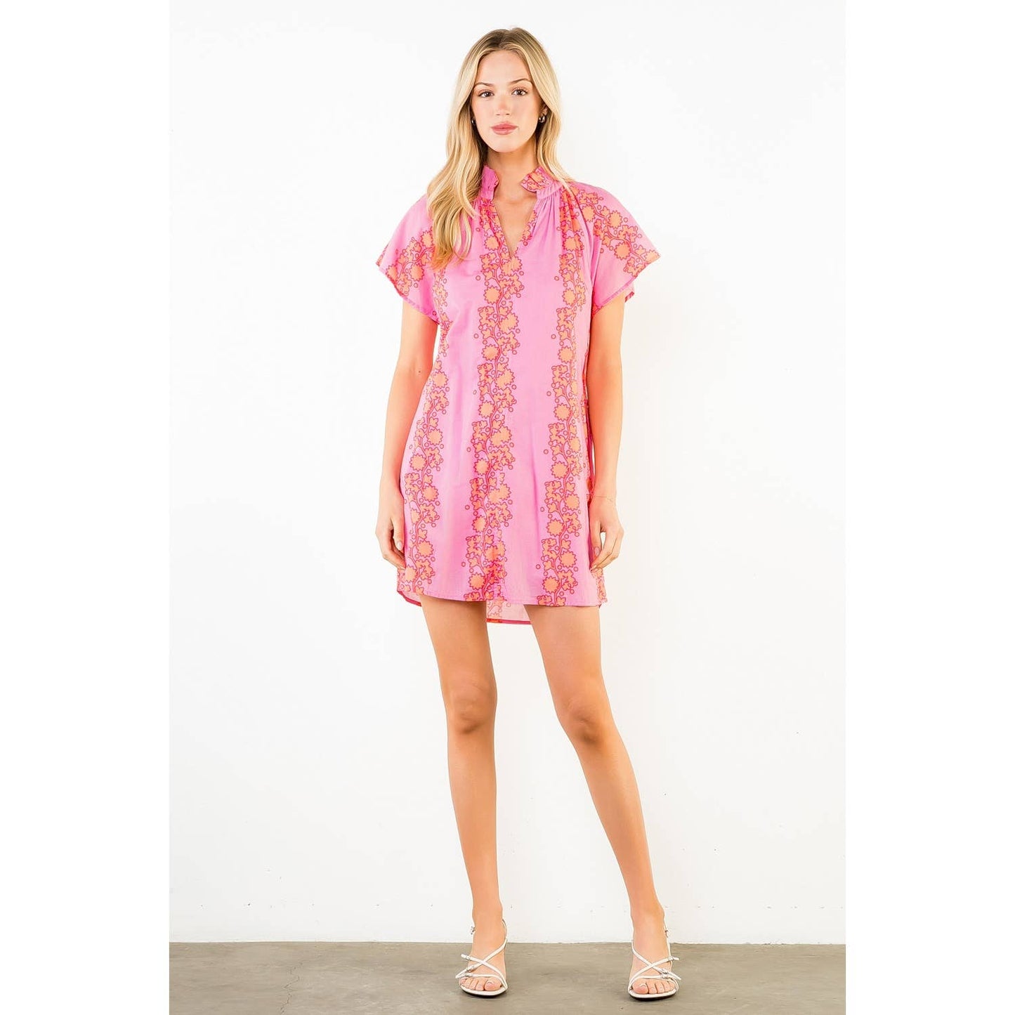 THML Short Sleeve Floral Pattern V-Neck Dress