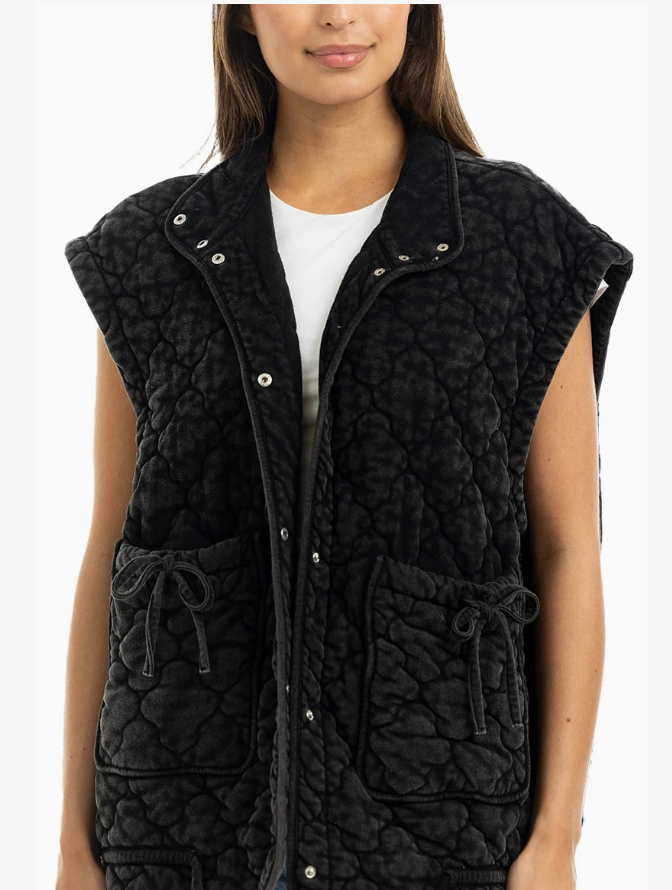Oversized Garment Washed Quilted Vest