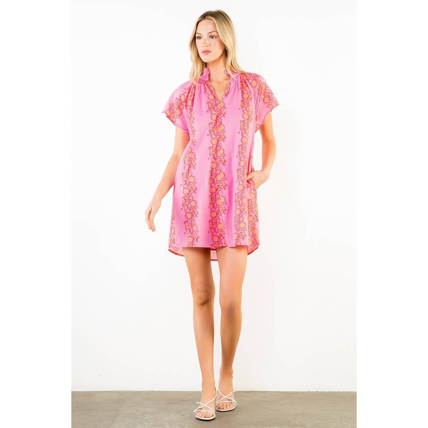 THML Short Sleeve Floral Pattern V-Neck Dress