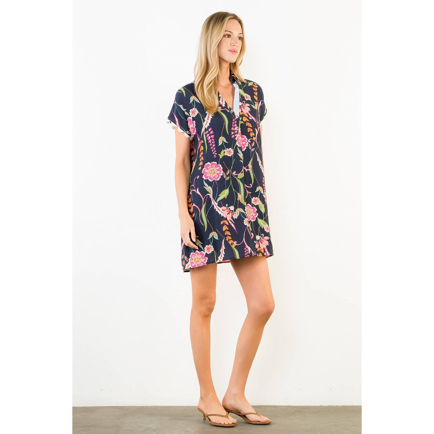 THML Short Sleeve Floral Pattern Dress