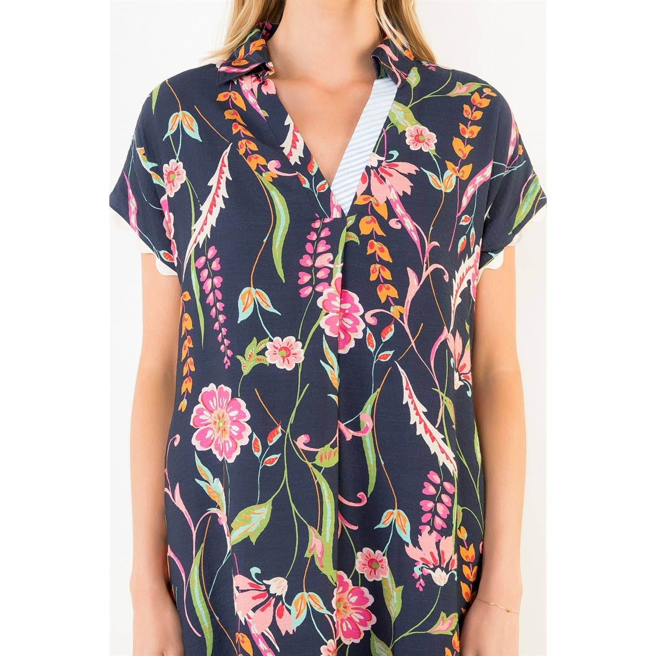 THML Short Sleeve Floral Pattern Dress