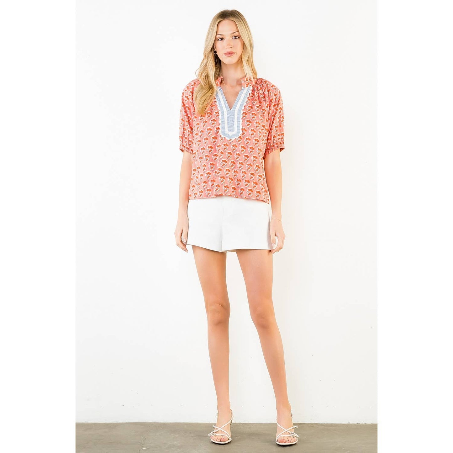 THML Short Sleeve Patterned V-Neck Top