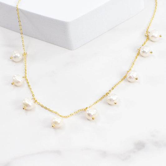 Fresh Water Pearl Dainty Necklace